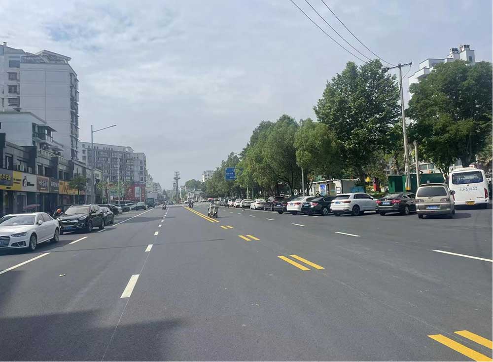 完善基礎(chǔ)設(shè)施提升改造，確保人民群眾出行安全