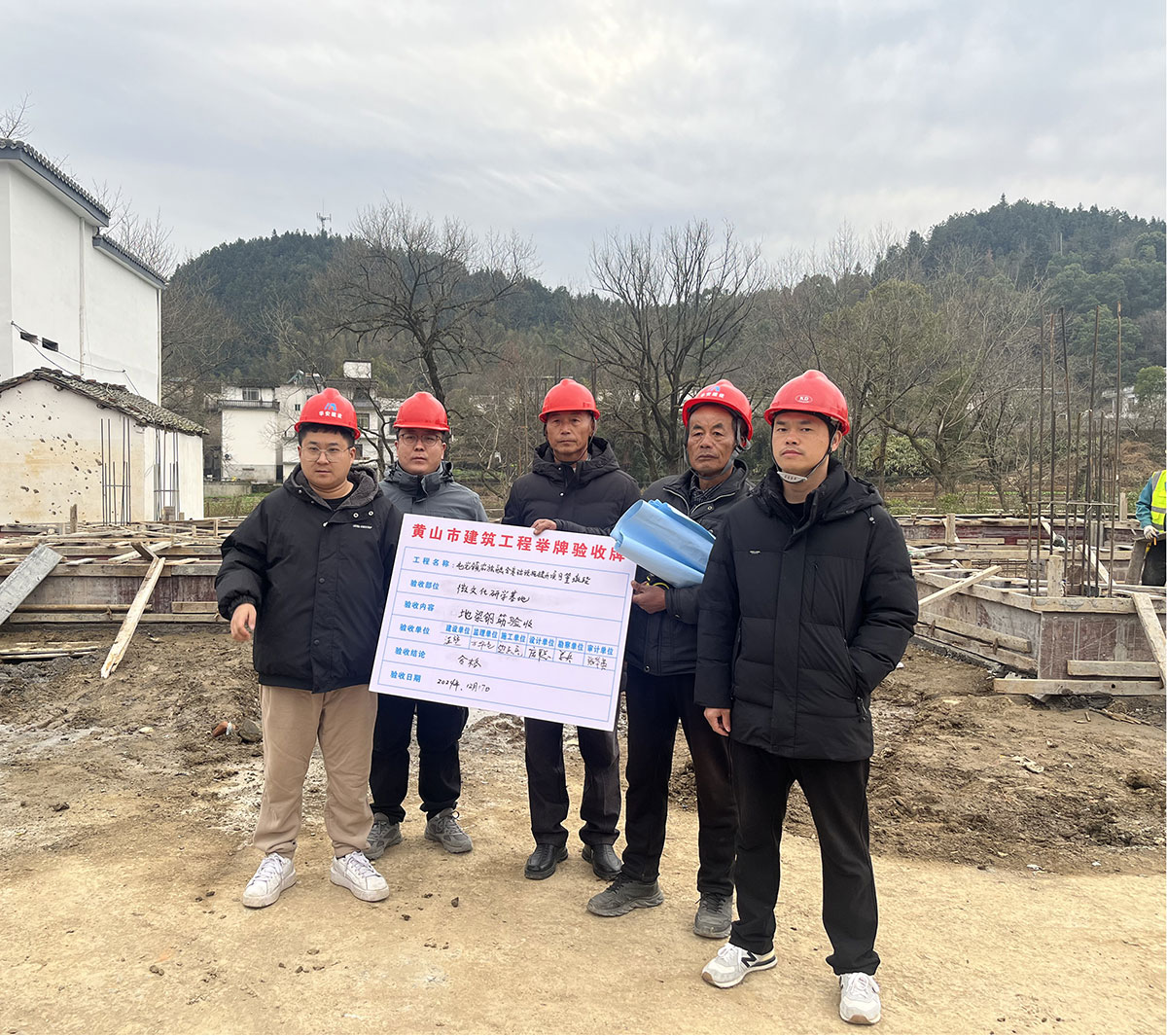 黨建引領(lǐng)進工地，支部聯(lián)動促發(fā)展